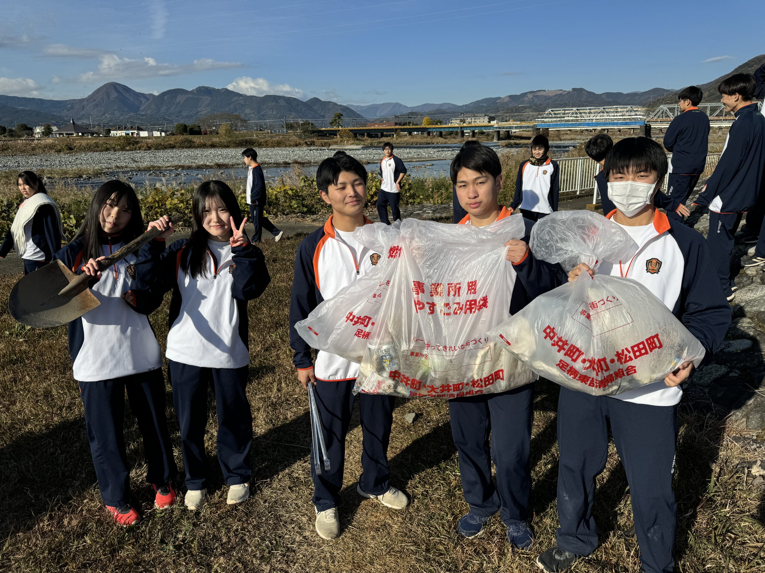 3年生》地域清掃を行いました！ | 本日の立花学園 | 立花学園高等学校